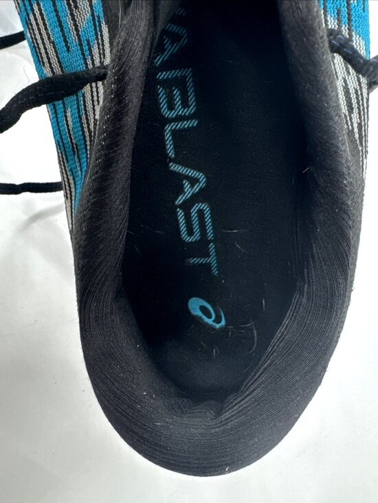 ASICS Novablast 3 Shoes Mens Size 12 Black Blue Running Sneakers Gym 1011B458 main image 8